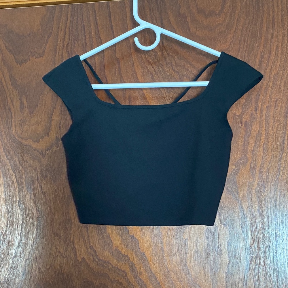 Wild fable women’s size medium crop top